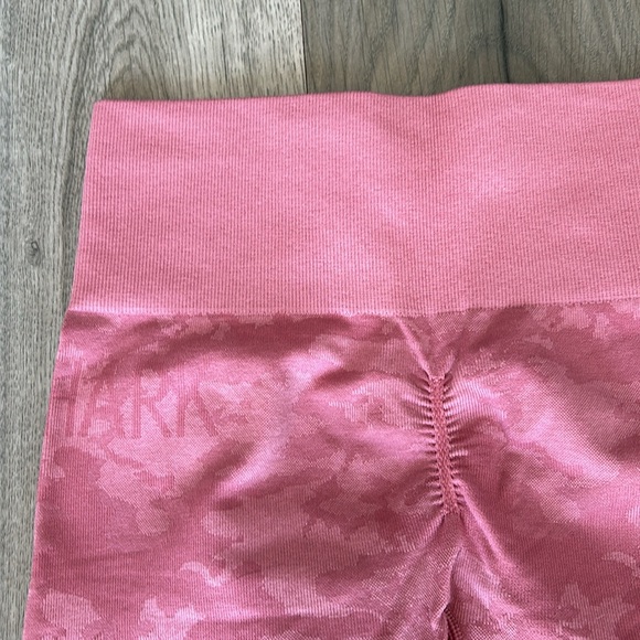 Gymshark High Waisted Adapt Camo Seamless Legging - Picture 5 of 6